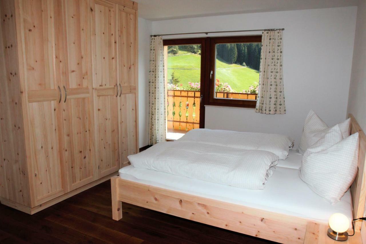 Schweinsteghof Urlaub Auf Dem Bauernhof Lejlighed Sarentino Eksteriør billede