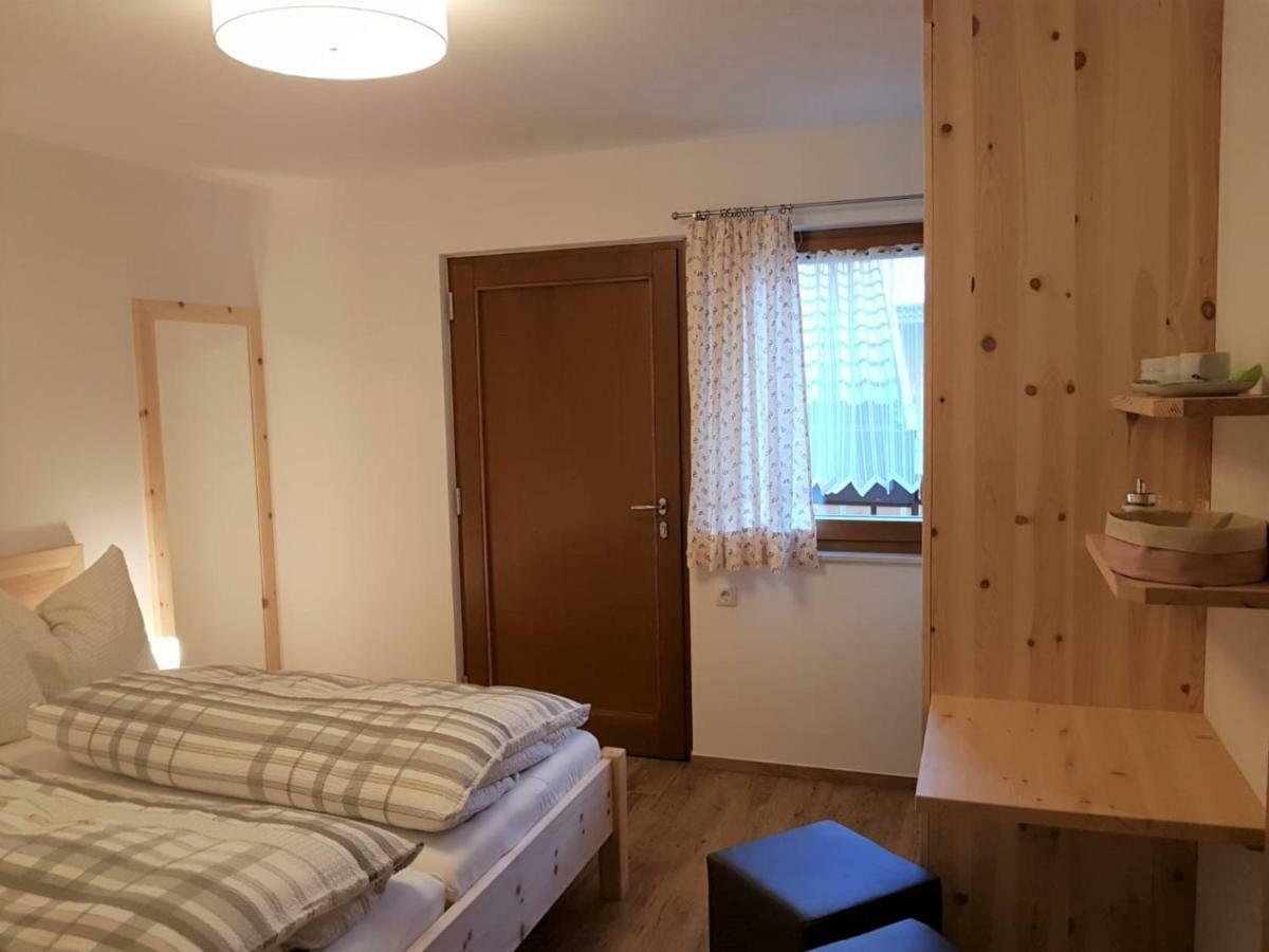 Schweinsteghof Urlaub Auf Dem Bauernhof Lejlighed Sarentino Eksteriør billede